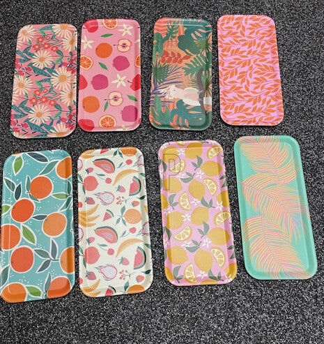 Tarjotin kesäinen, lajitelma 8 erilaista