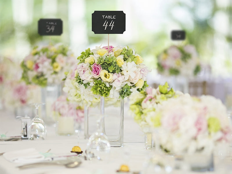 Liitutaulu paikkakortit tikuilla 4 kpl/pkt