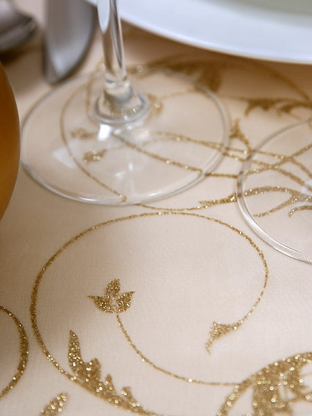 Organza valkoinen kultakuviolla 900 x 36 cm