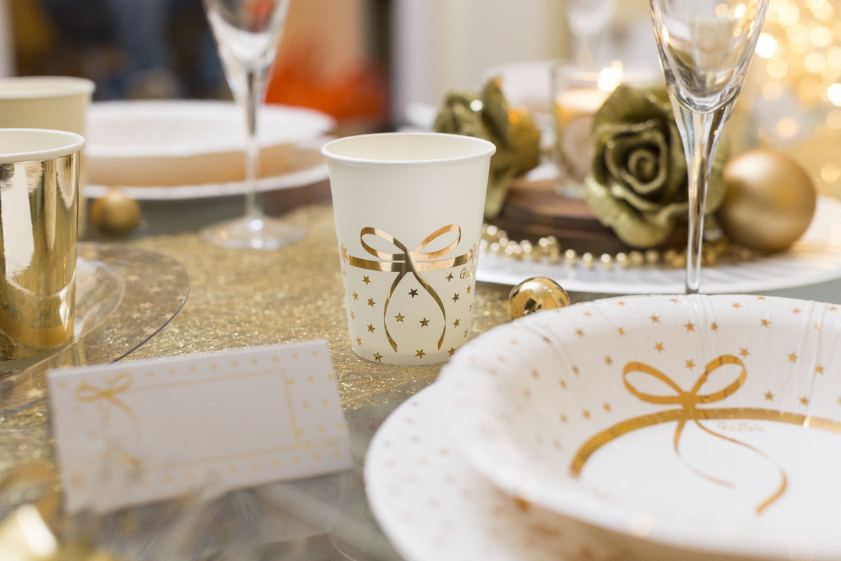 Tähdet ja lumihiutaleet pahvimuki 8 kpl/pkt (250 ml)