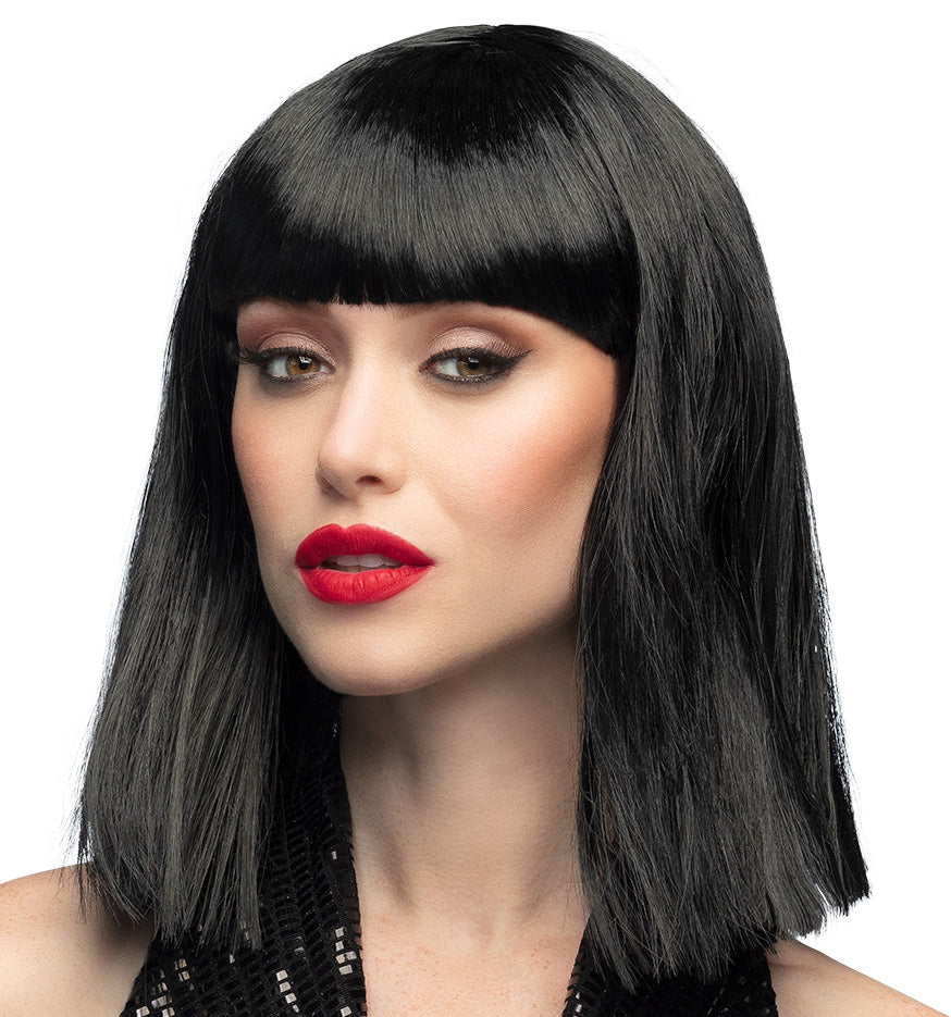 Peruukki musta puolipitkä otsahiuksilla