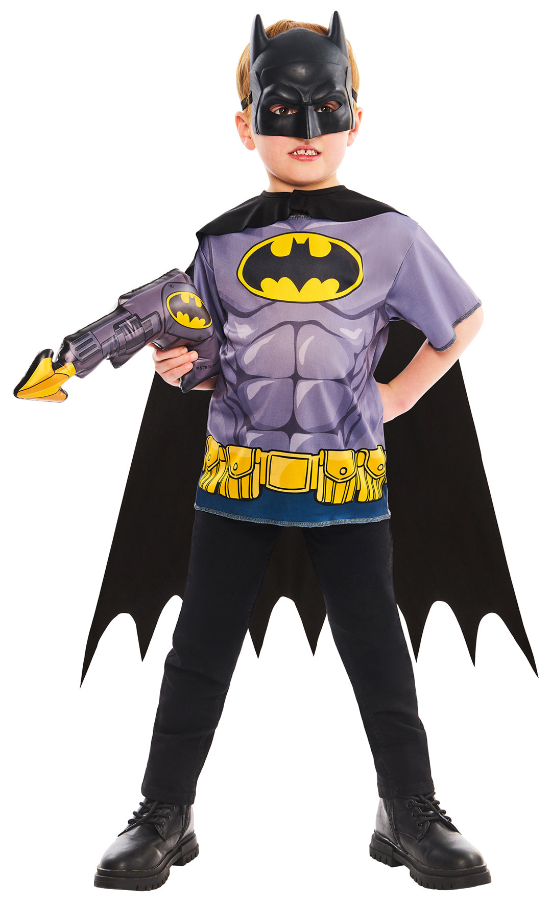 Batman asusetti; paita, viitta, maski ja ase