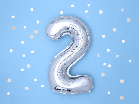 Numerofolio 2 hopeanvärinen ilmatäytteinen 35 cm