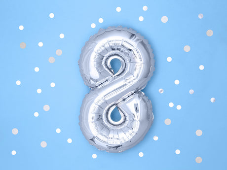 Numerofolio 8 hopeanvärinen ilmatäytteinen 35 cm
