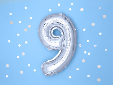 Numerofolio 9 hopeanvärinen ilmatäytteinen 35 cm