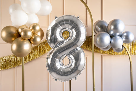 Numerofolio 8 hopeanvärinen 72 cm