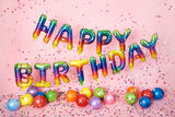 Happy Birthday kirjainfoliopallo sateenkaari