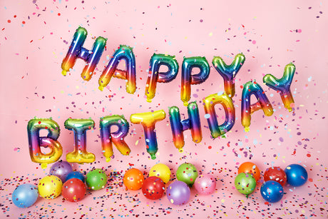 Happy Birthday kirjainfoliopallo sateenkaari